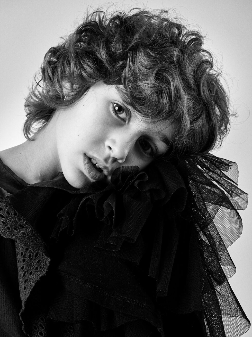 Retrato niña blanco y negro 2